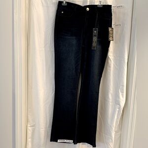 DG2 Diane Gilman Bootcut jeans, size 10, Brand New!